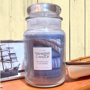 NEW Yankee Candle WARM LUXE CASHMERE Scent 22 Oz Jar Candle Unused